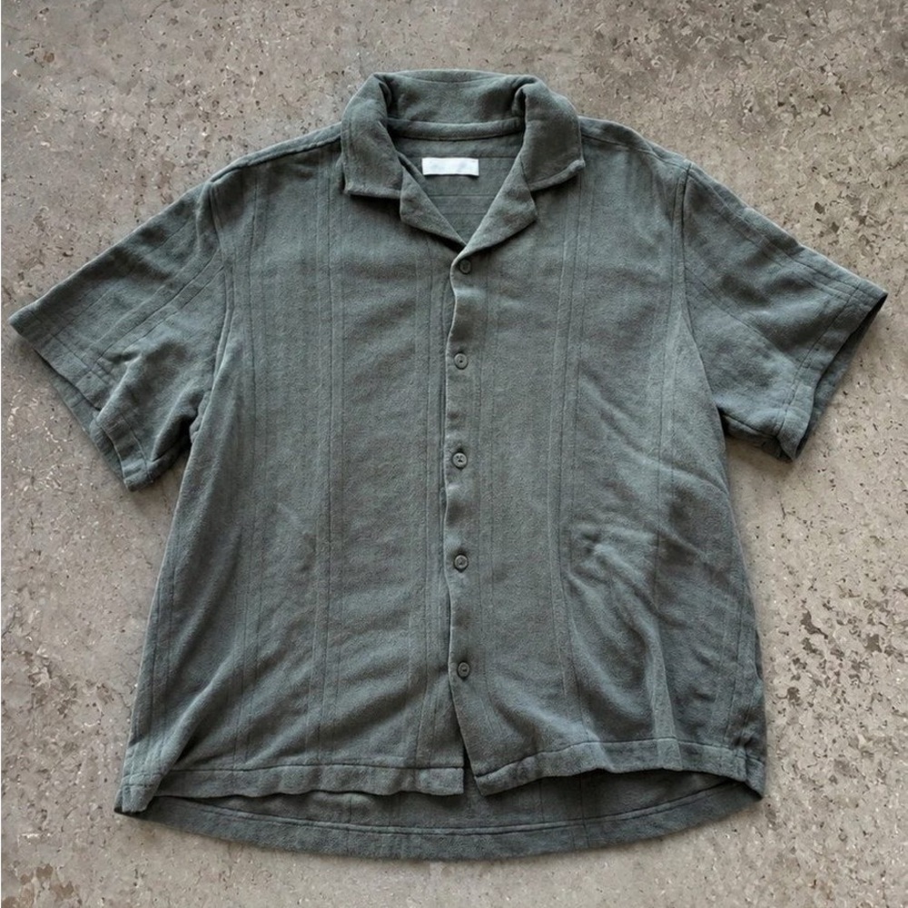Zara Short-Sleeve Button-Down Shirt in Olive
